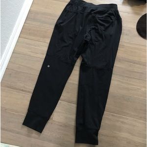 LOW PRICE MOVING- MENS $189 + TAX RETAIL MENS LULULEMON JOGGER PANTS